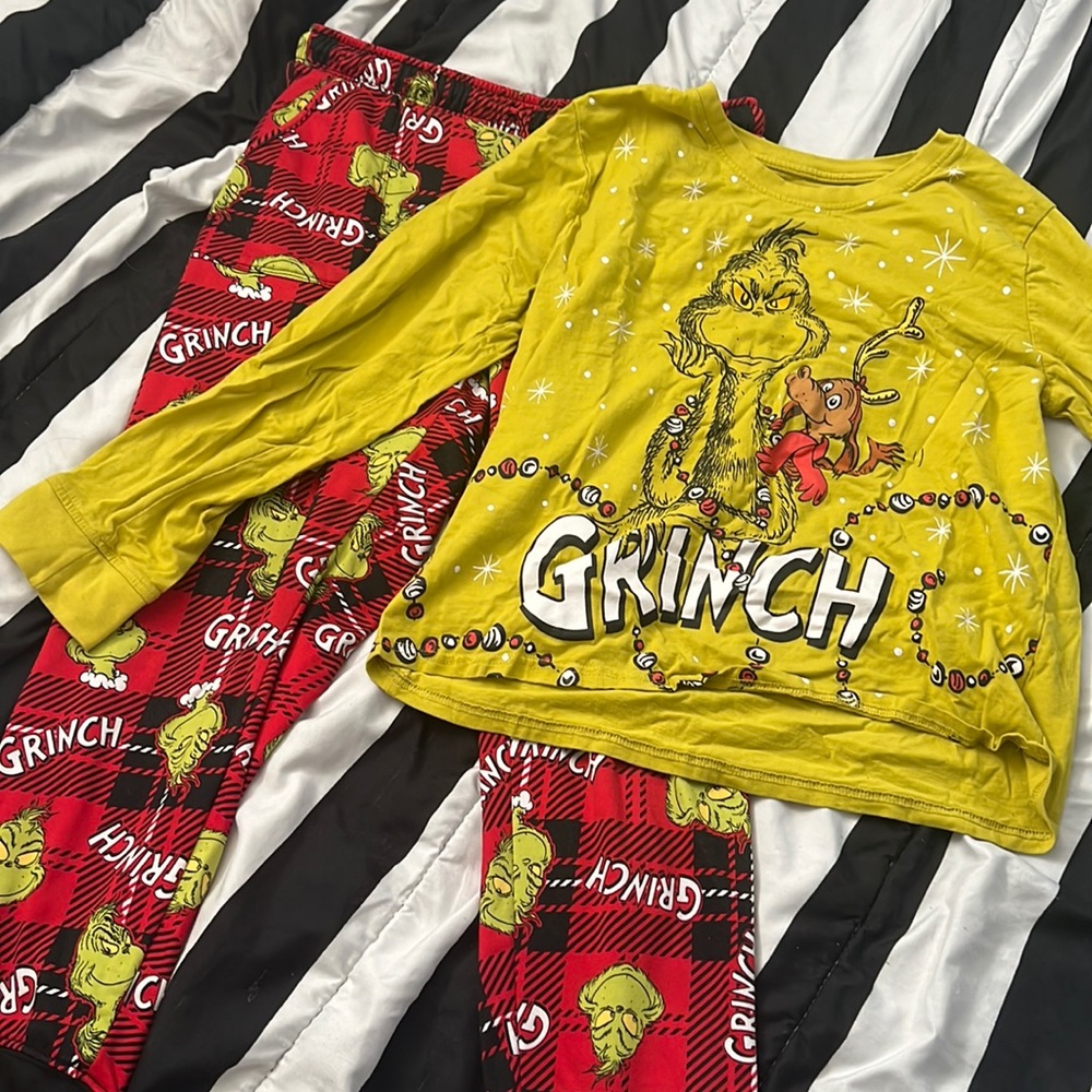 The Grinch Pajama set